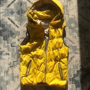 Yellow bench puffer vest